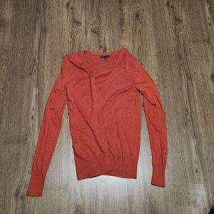 GAP V-Neck Sweater in Vibrant Orange
